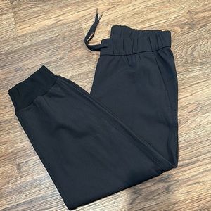 Lulu Cropped Joggers